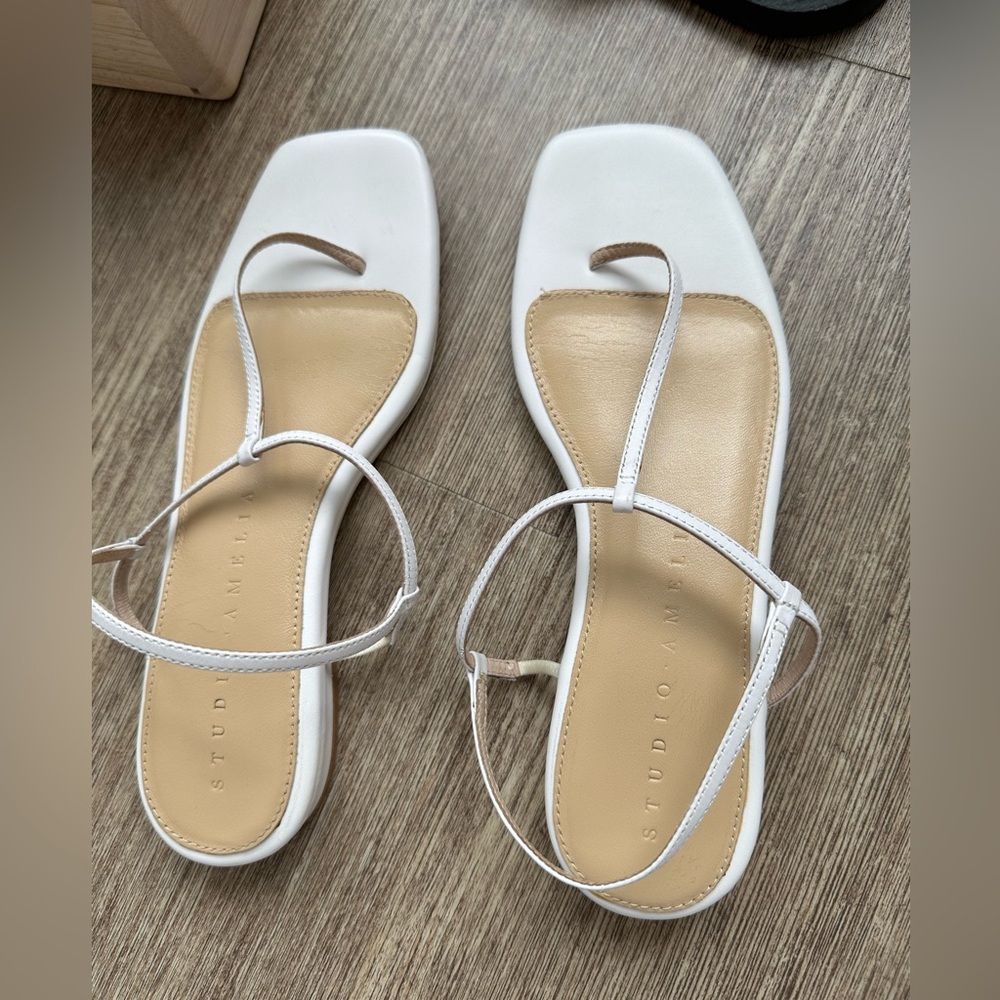 Studio Amelia white leather thong minimalist elegant sandals 37